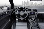 Volkswagen Golf R Variant 2015 года